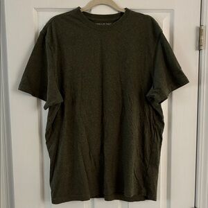 American Eagle Outfitters Men's Dark Green Tee